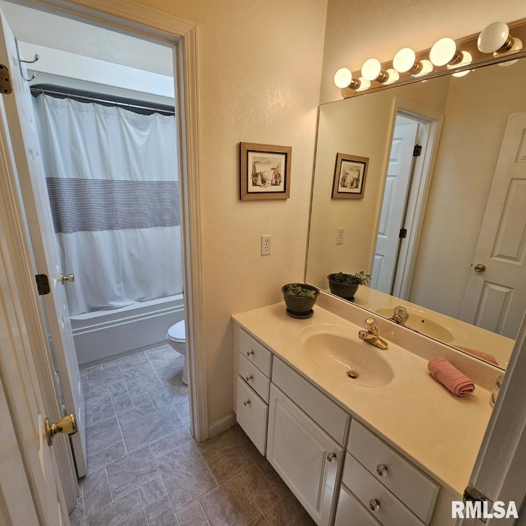 10623 East Richview Road Mount Vernon, IL 62864 - Photo 35 of 48 Gallery Image 35