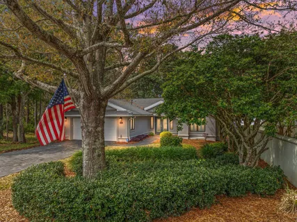 $943,900 | 8836 St Andrews Drive, Destin, FL 32550