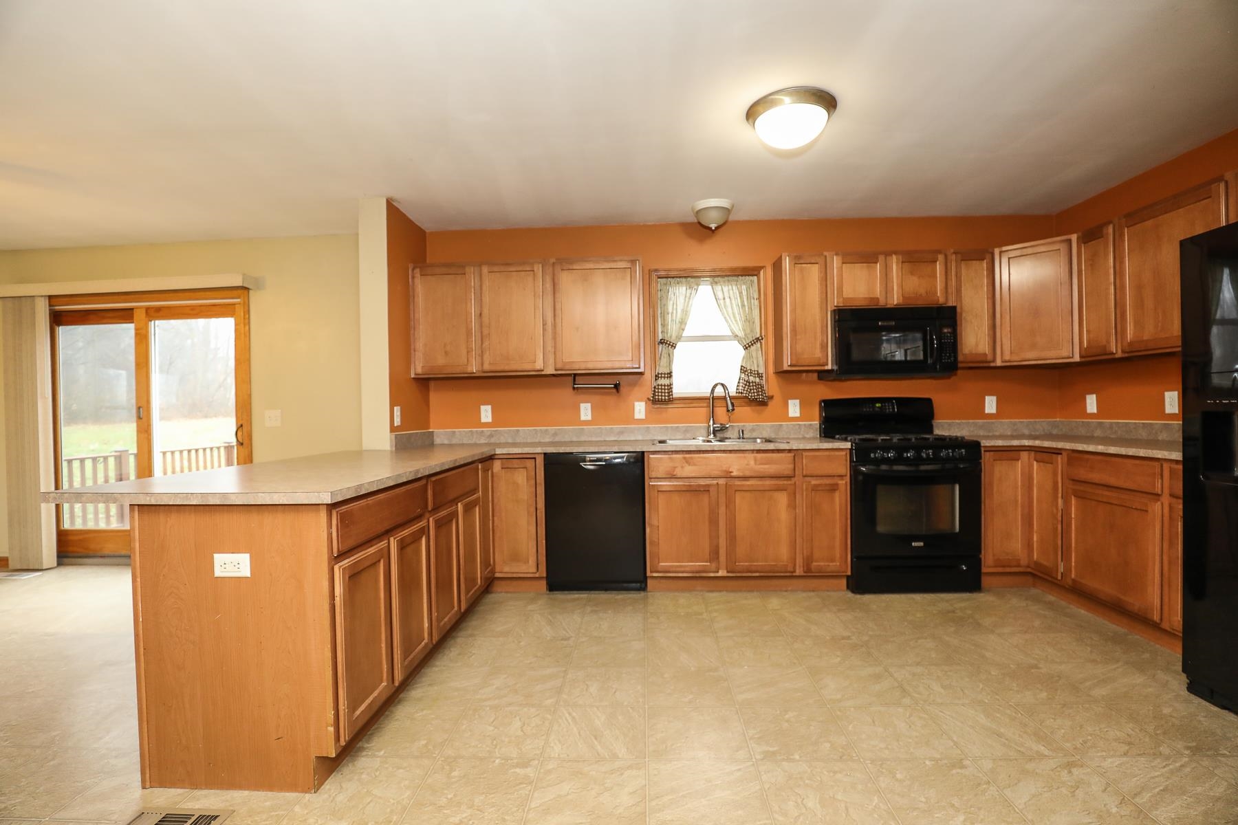 58 Wilsons Crossing Road Auburn, NH 03032 - Photo 8 of 40 Gallery Image 8