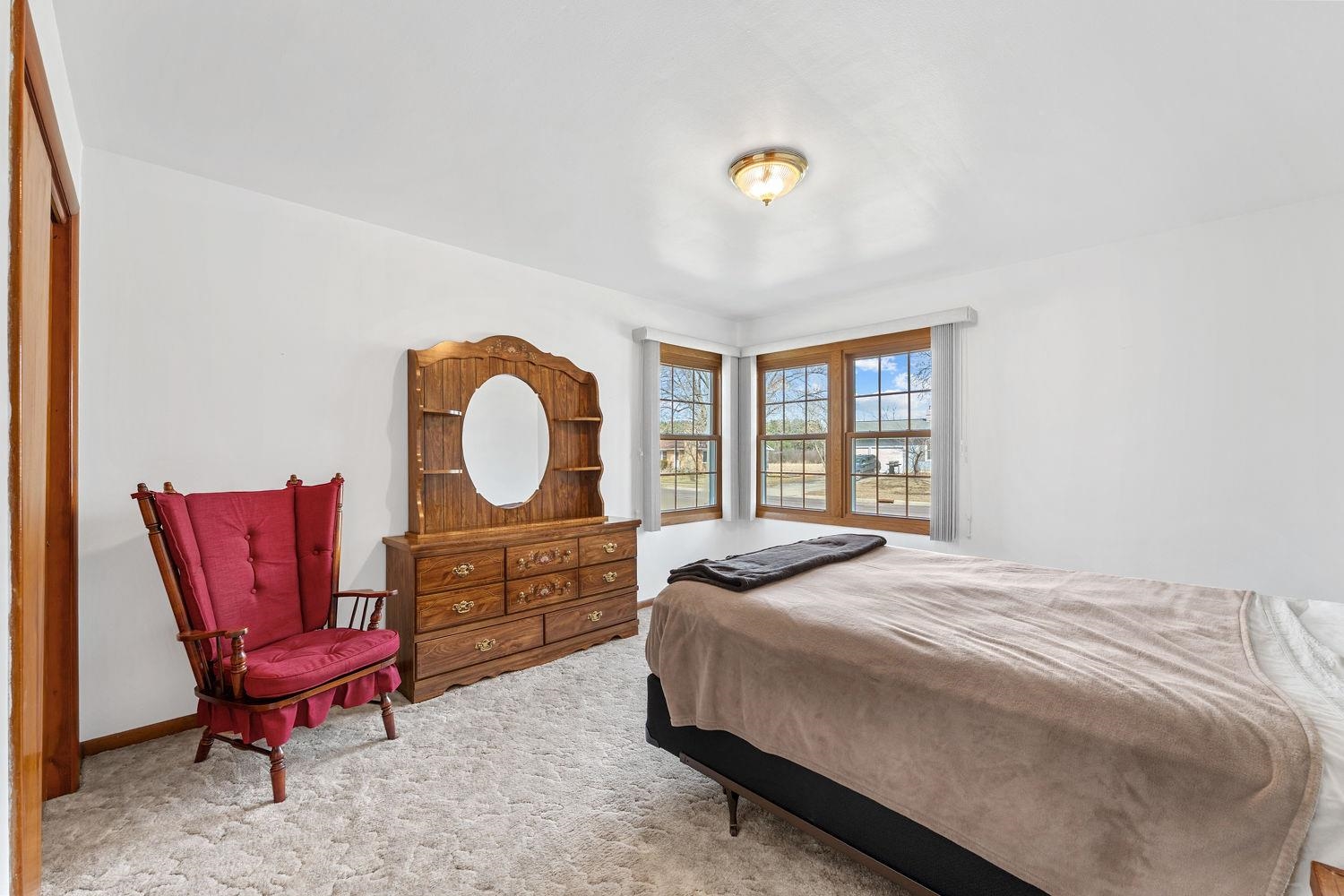 402 Modern Reedsburg, WI 53959 - Photo 14 of 35