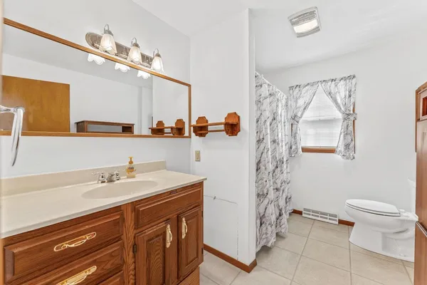 $249,900 | 402 Modern, Reedsburg, WI 53959