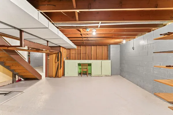 $249,900 | 402 Modern, Reedsburg, WI 53959