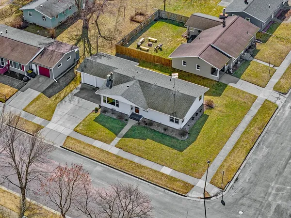 $249,900 | 402 Modern, Reedsburg, WI 53959