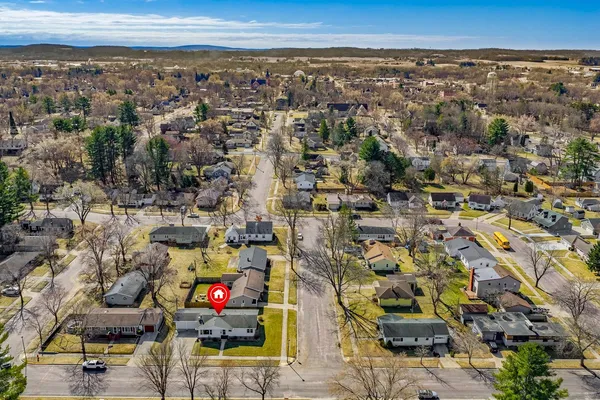$249,900 | 402 Modern, Reedsburg, WI 53959