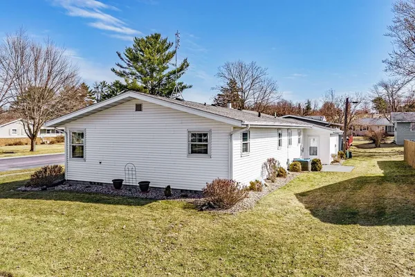 $249,900 | 402 Modern, Reedsburg, WI 53959