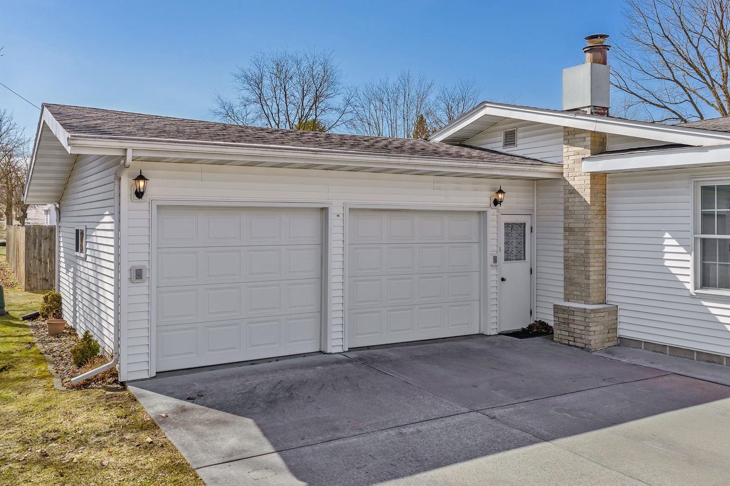 402 Modern Reedsburg, WI 53959 - Photo 34 of 35