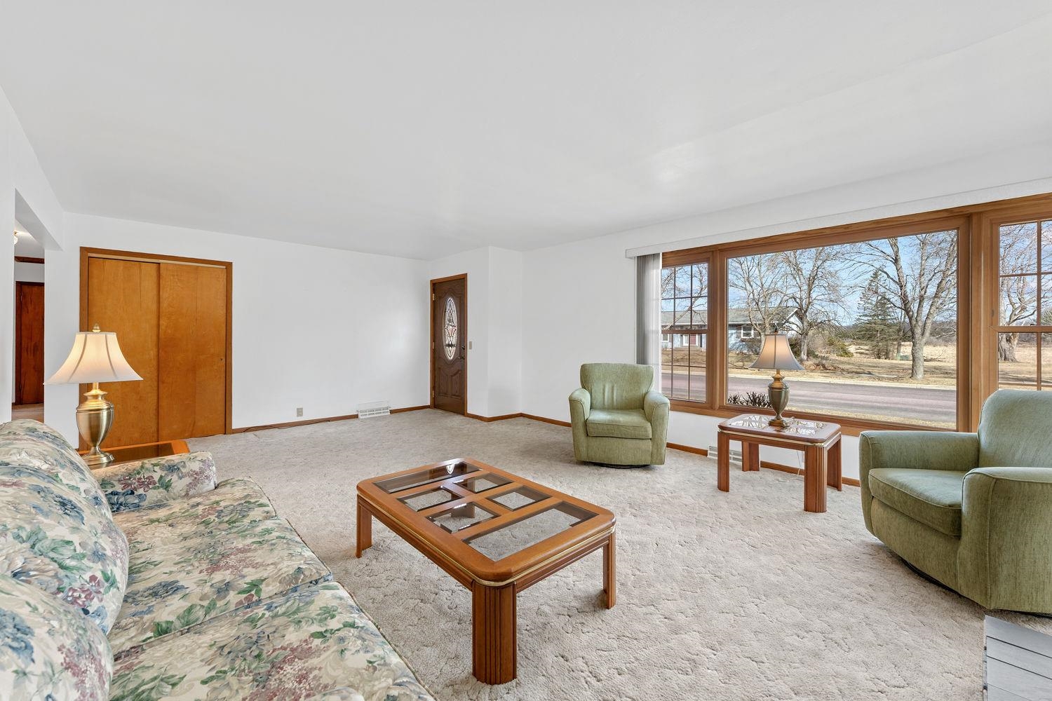 402 Modern Reedsburg, WI 53959 - Photo 7 of 35