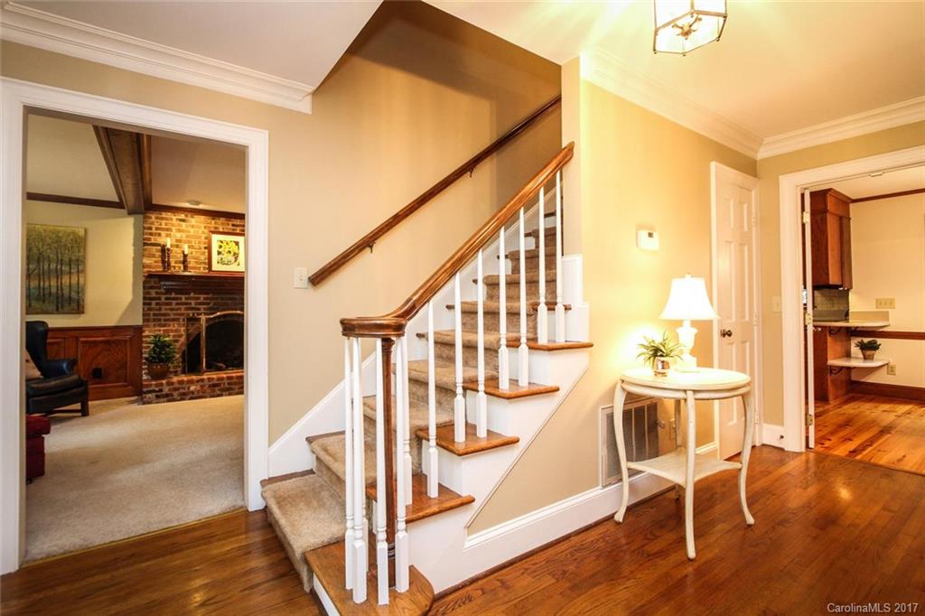 4201 Quail View Road Charlotte, NC 28226 - Photo 2 of 24 Gallery Image 2