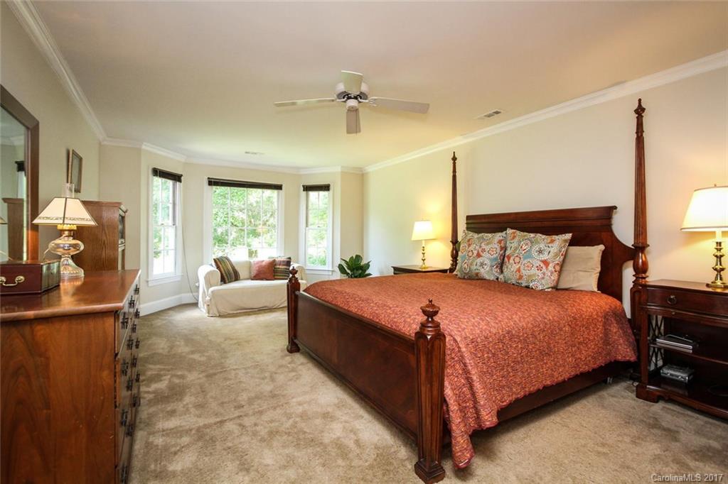 4201 Quail View Road Charlotte, NC 28226 - Photo 11 of 24 Gallery Image 11