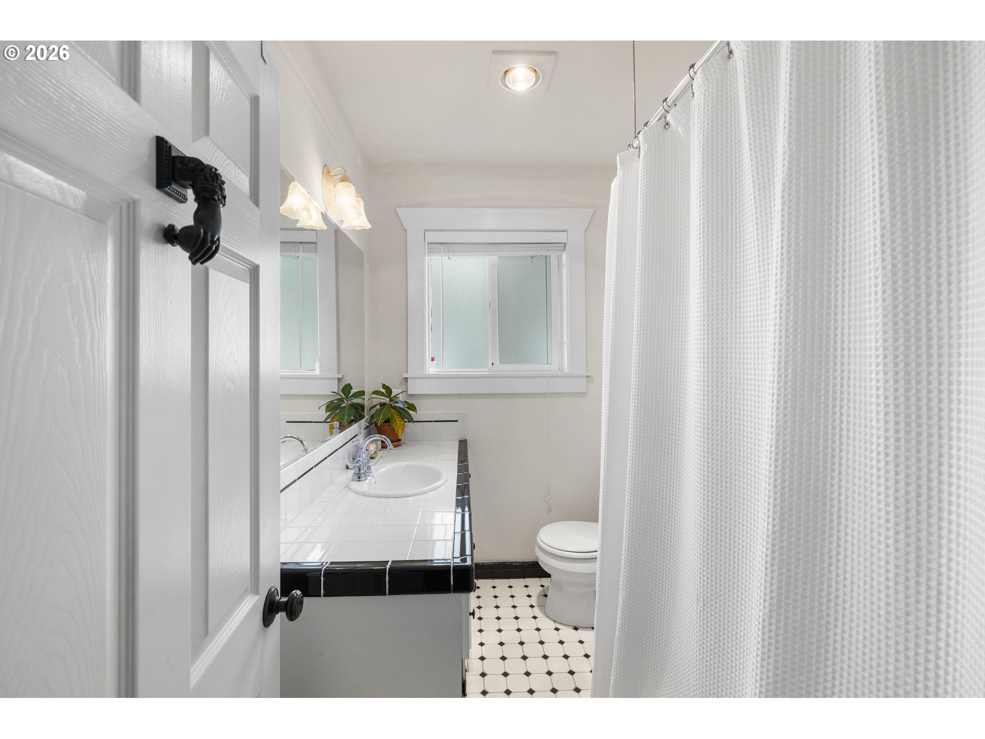 2605 Northeast 63rd Avenue Portland, OR 97213 - Photo 20 of 39