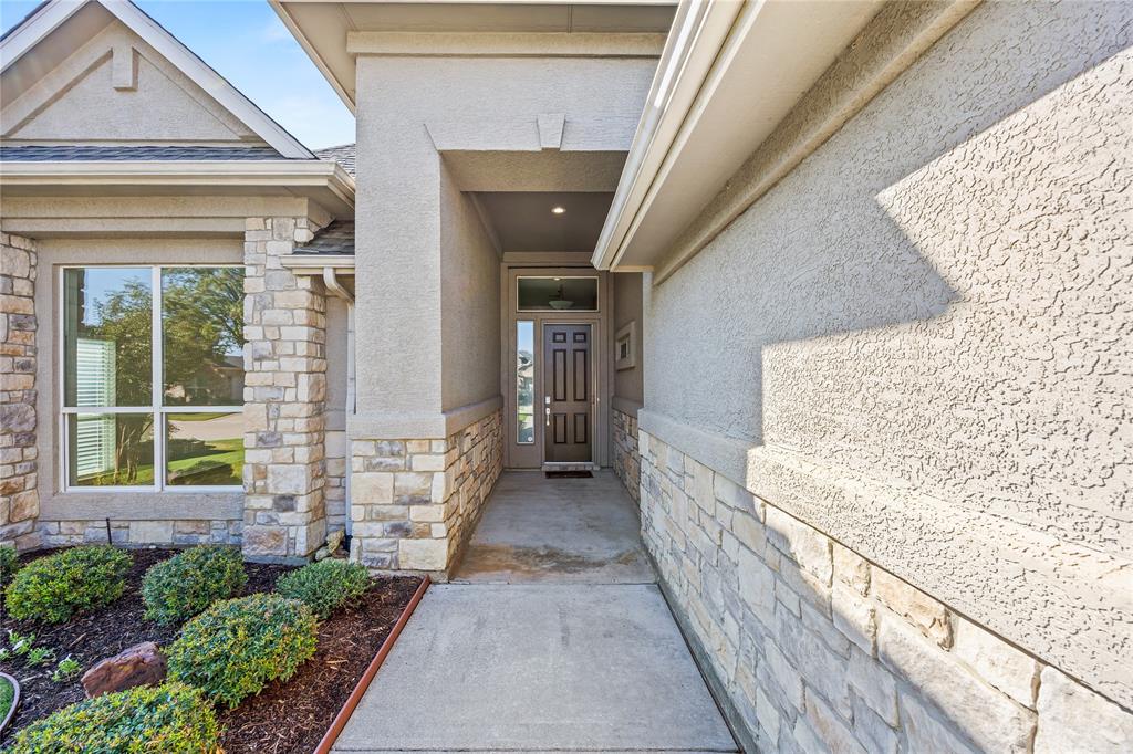 10409 Countryside Drive Denton, TX 76207 - Photo 3 of 38