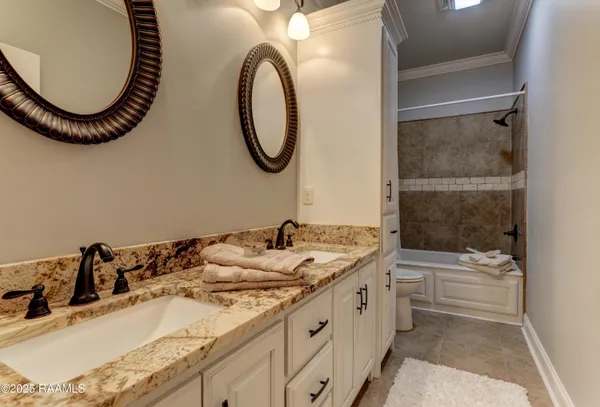 $2,800 | 505 North Montauban Drive, Lafayette, LA 70507