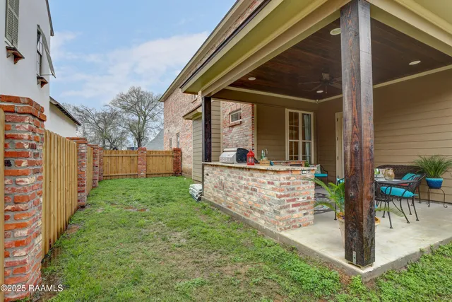 $3,000 | 505 North Montauban Drive, Lafayette, LA 70507