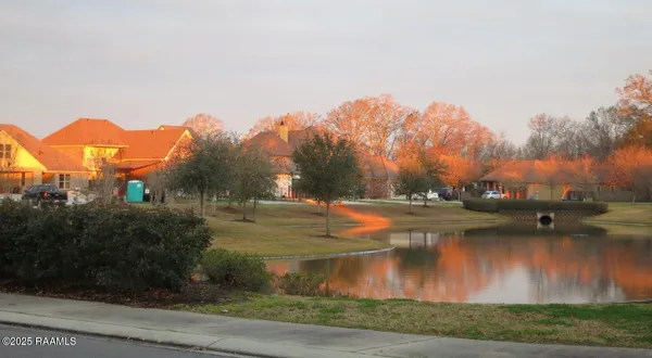 $2,800 | 505 North Montauban Drive, Lafayette, LA 70507