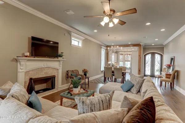 $2,800 | 505 North Montauban Drive, Lafayette, LA 70507