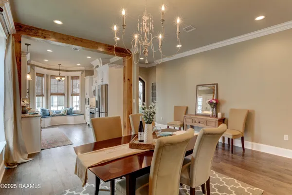 $2,800 | 505 North Montauban Drive, Lafayette, LA 70507