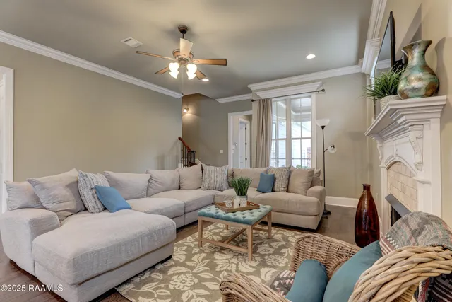 $3,000 | 505 North Montauban Drive, Lafayette, LA 70507