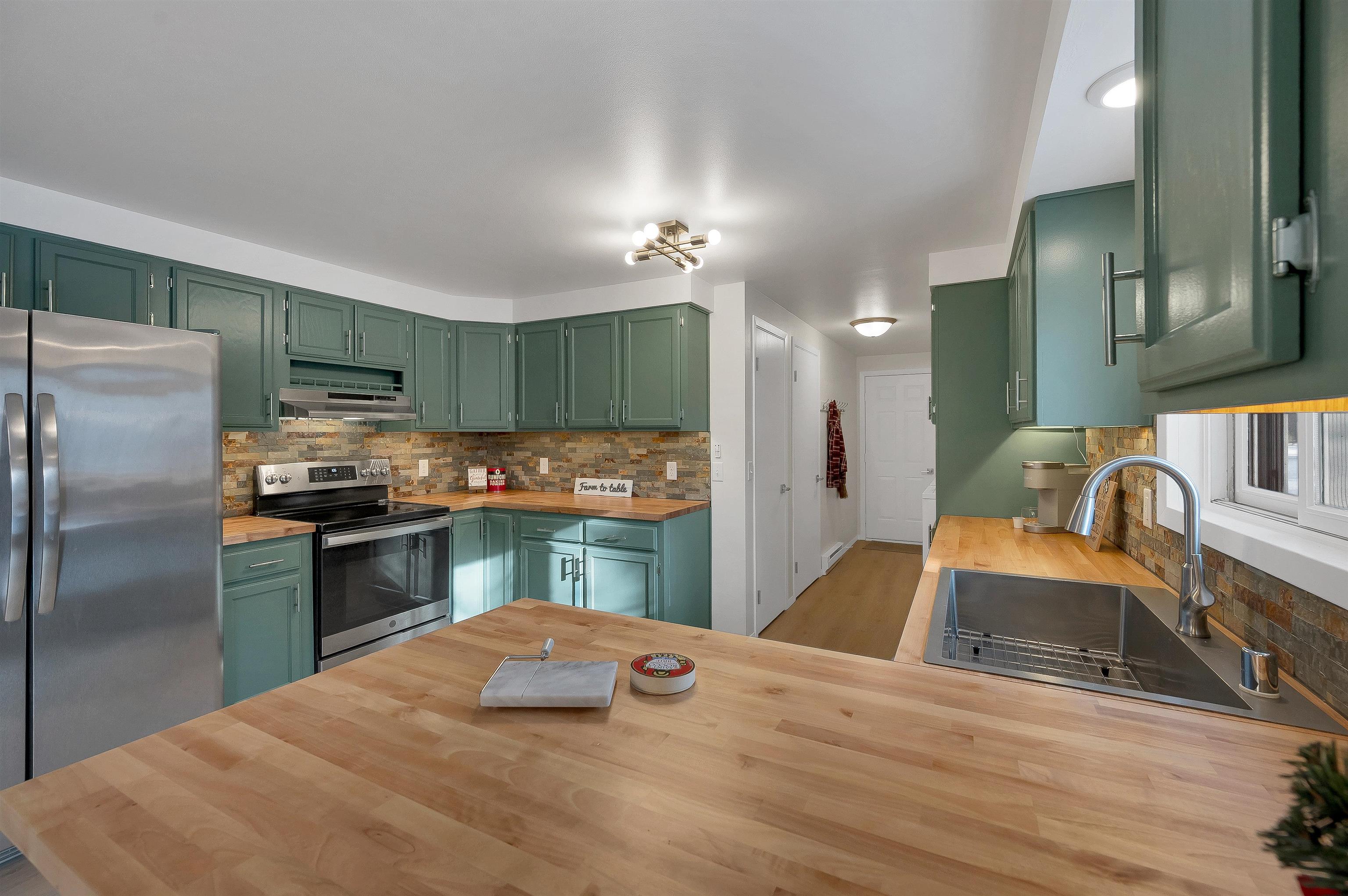 2131 Doran Street Oconto, WI 54153 - Photo 12 of 47