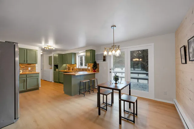 $274,900 | 2131 Doran Street, Oconto, WI 54153