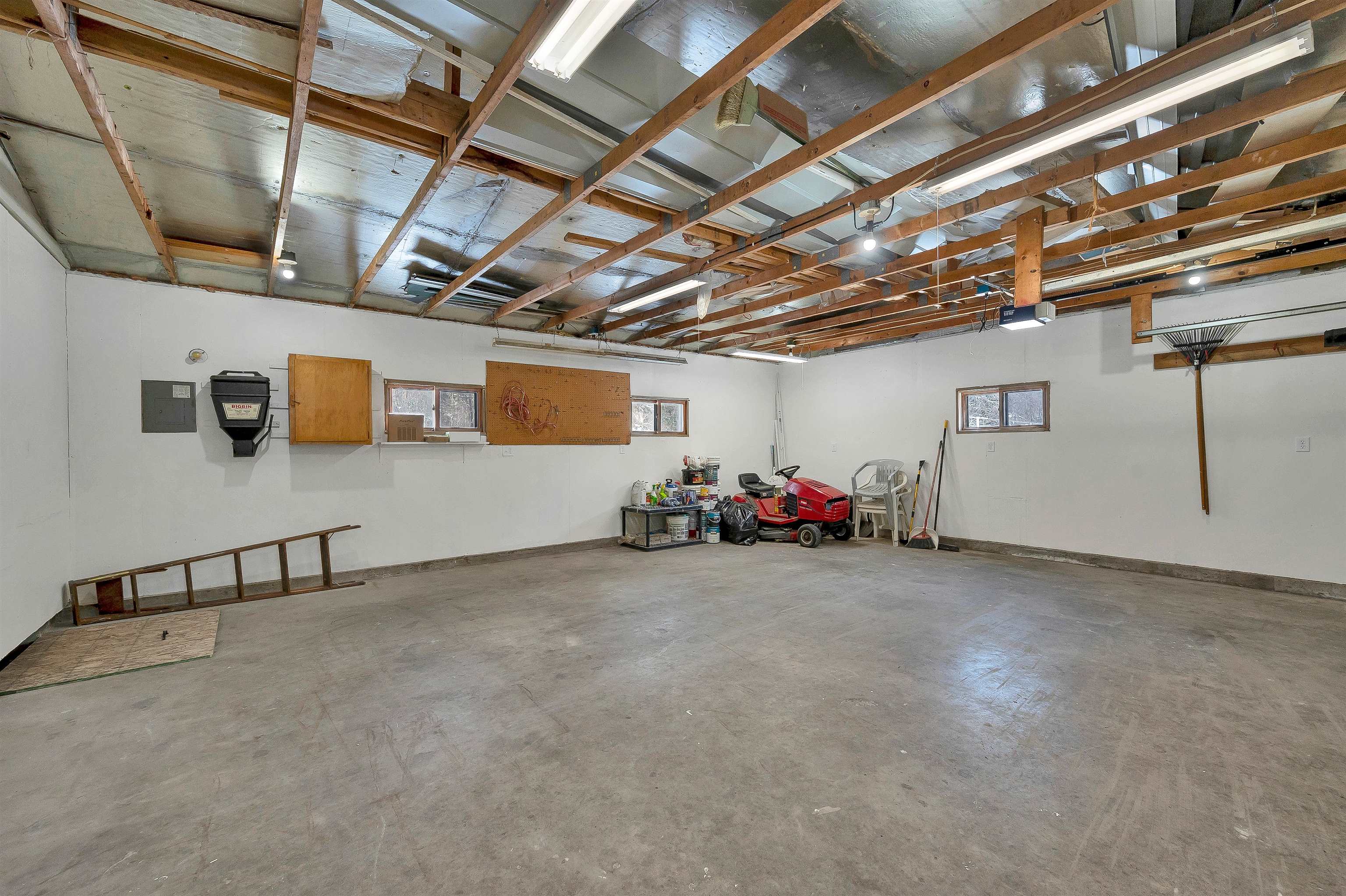 2131 Doran Street Oconto, WI 54153 - Photo 34 of 47