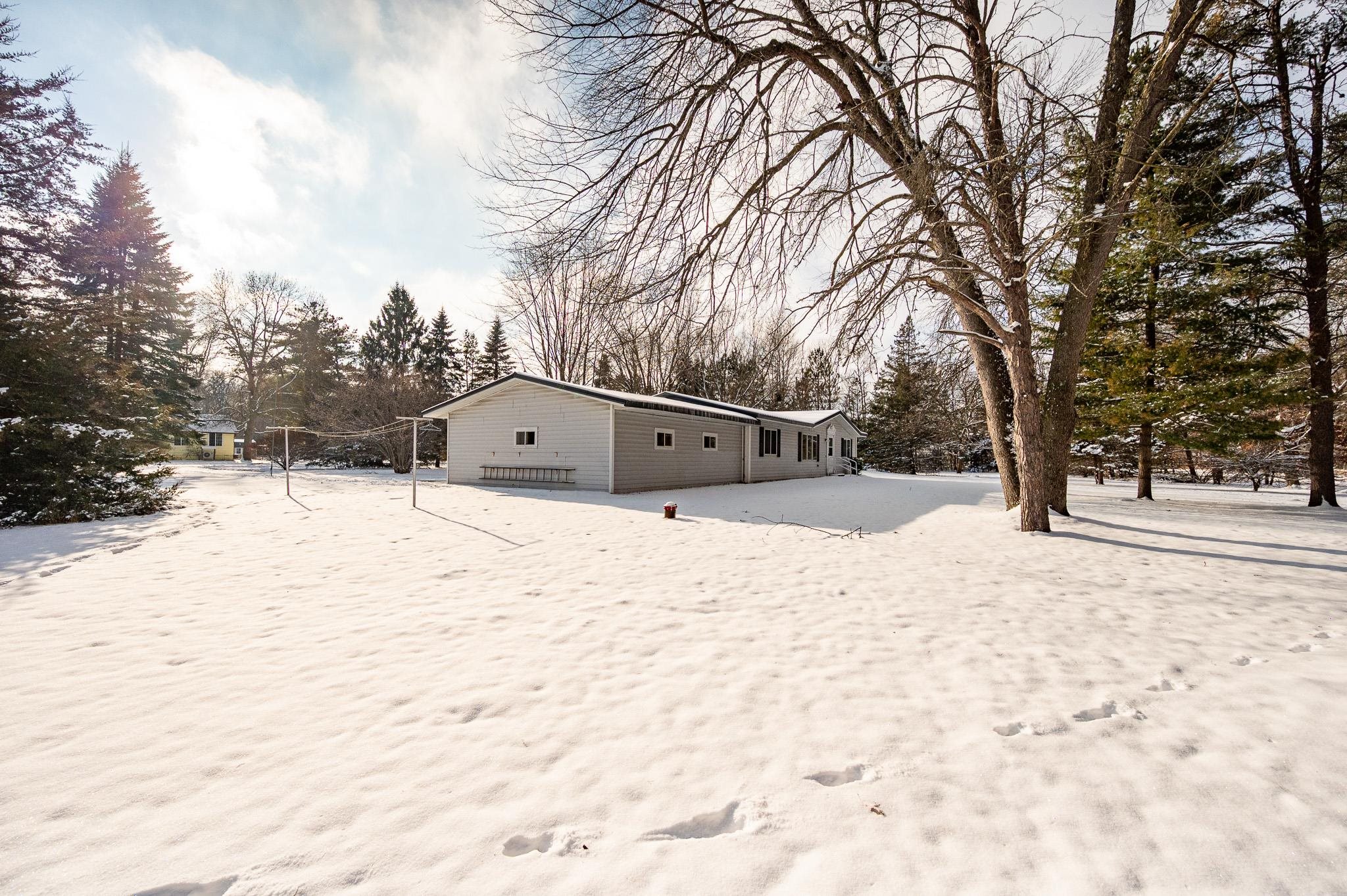 2131 Doran Street Oconto, WI 54153 - Photo 43 of 47