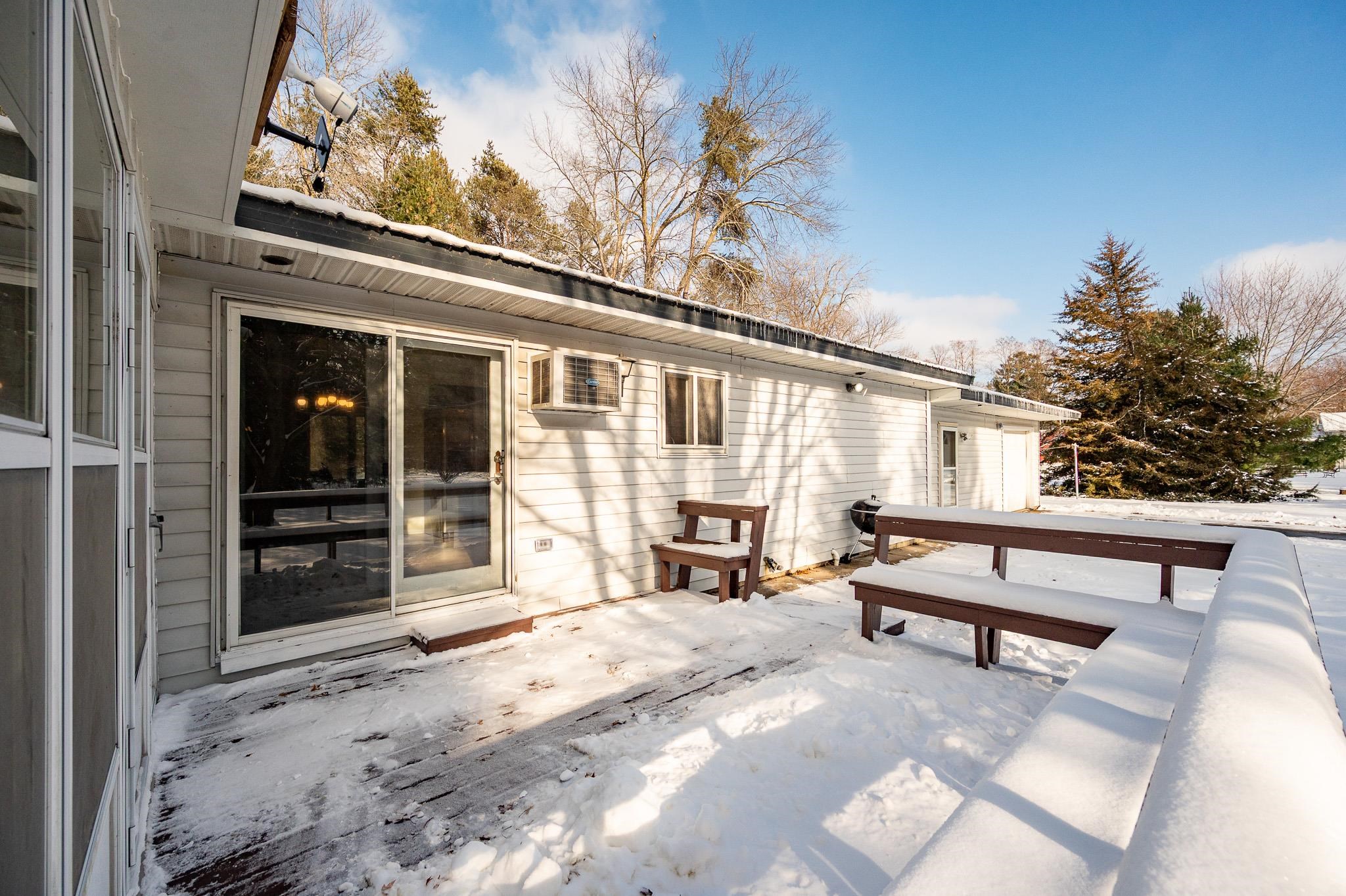 2131 Doran Street Oconto, WI 54153 - Photo 7 of 47