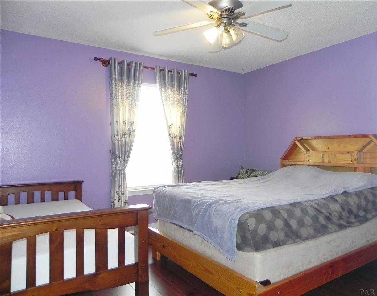 5230 East Spencer Field Road Pace, FL 32571 - Photo 32 of 42 Gallery Image 32