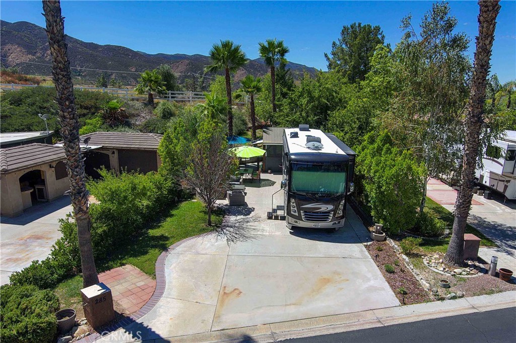 45525 Highway 79 Aguanga, CA 92536 - Photo 18 of 22 a view of a chairs and table in backyard