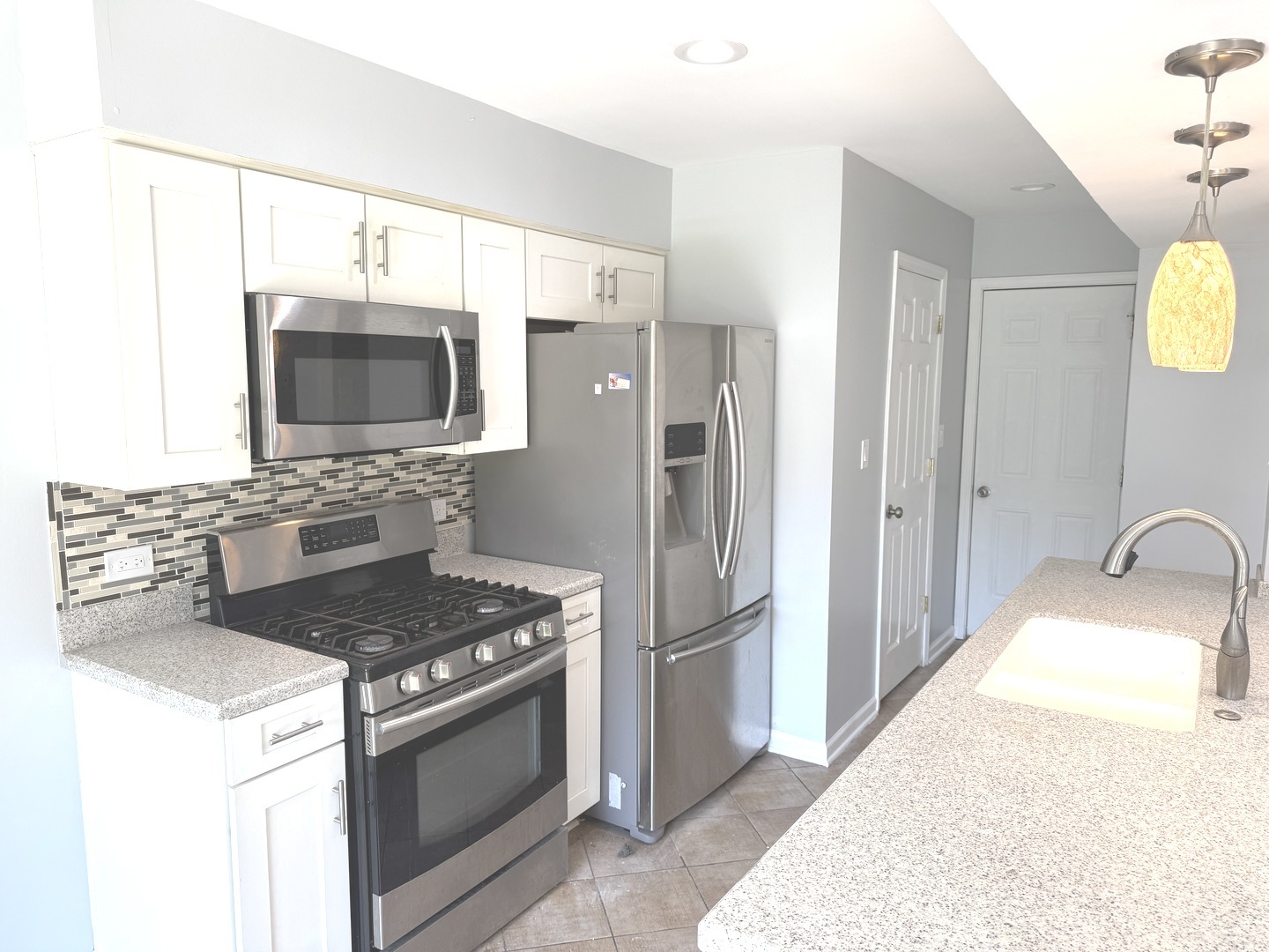 411 Tyler Court, Unit 159 Vernon Hills, IL 60061 - Photo 4 of 21