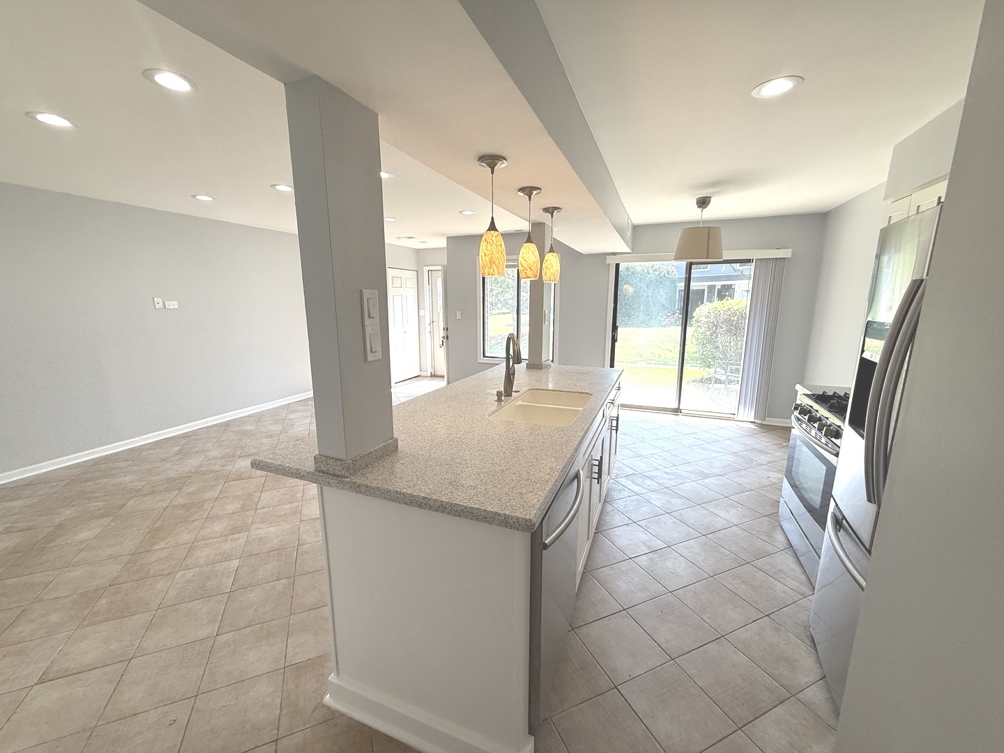 411 Tyler Court, Unit 159 Vernon Hills, IL 60061 - Photo 6 of 21