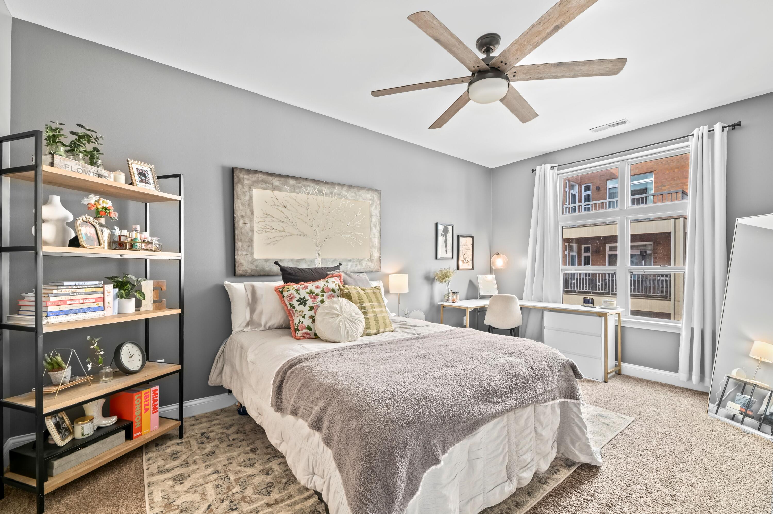 1915 North Water Street, Unit 303 Milwaukee, WI 53202 - Photo 22 of 44 DSC_4497