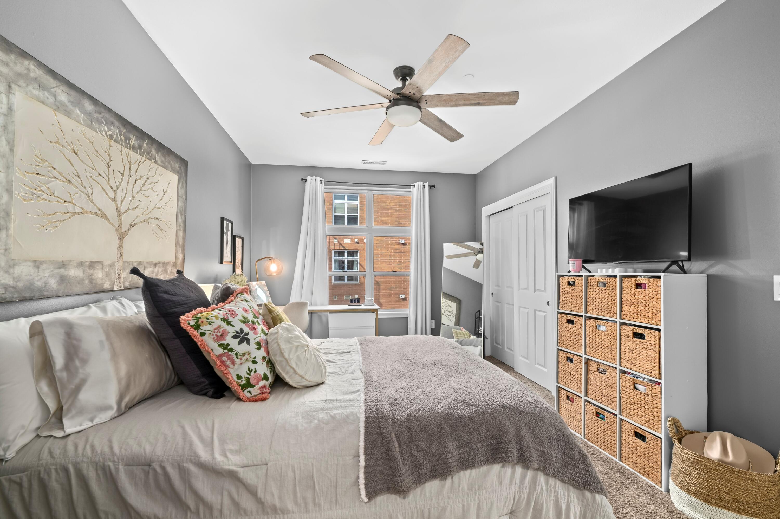 1915 North Water Street, Unit 303 Milwaukee, WI 53202 - Photo 24 of 44 DSC_4491