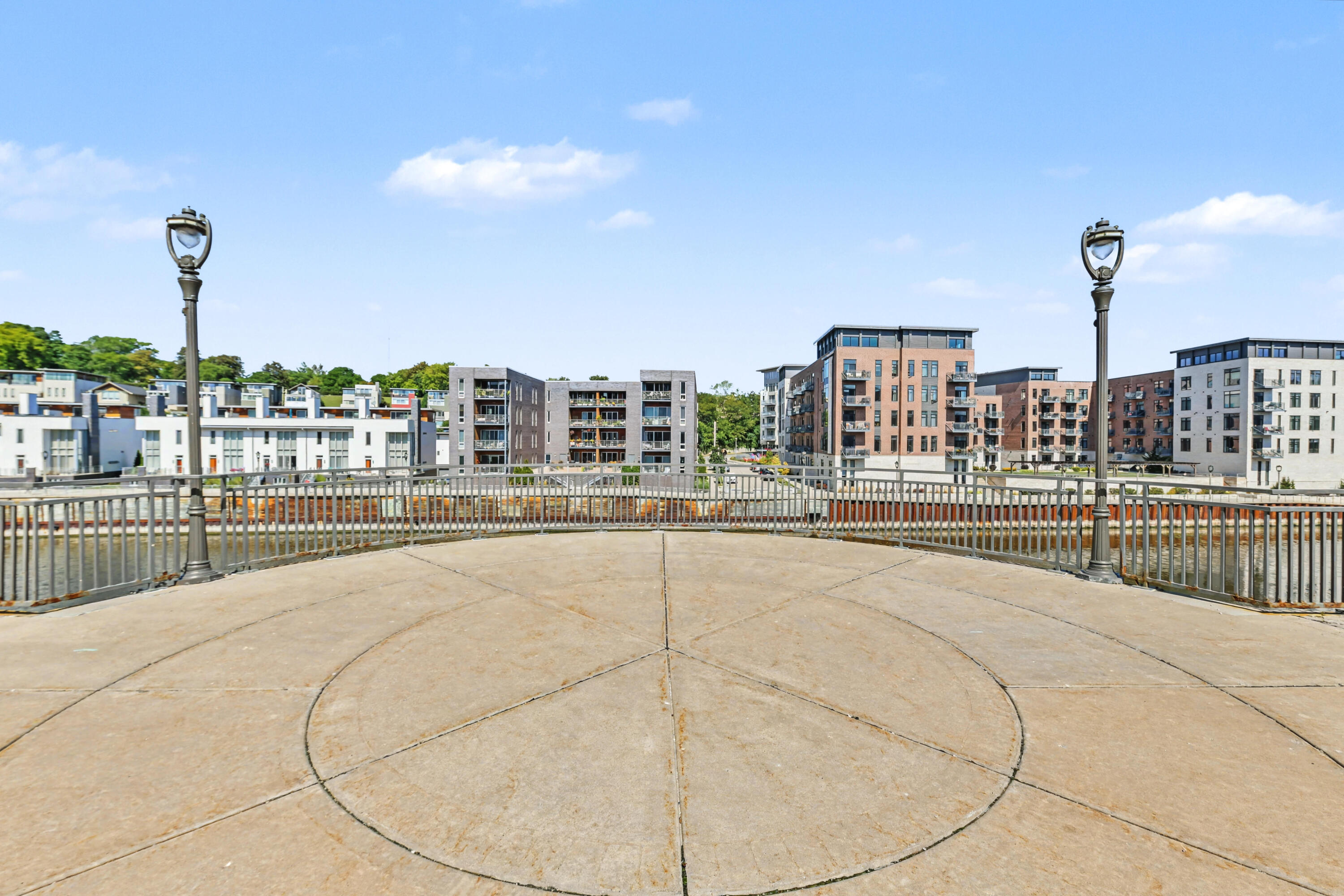 1915 North Water Street, Unit 303 Milwaukee, WI 53202 - Photo 36 of 44 HEN_01 (3)