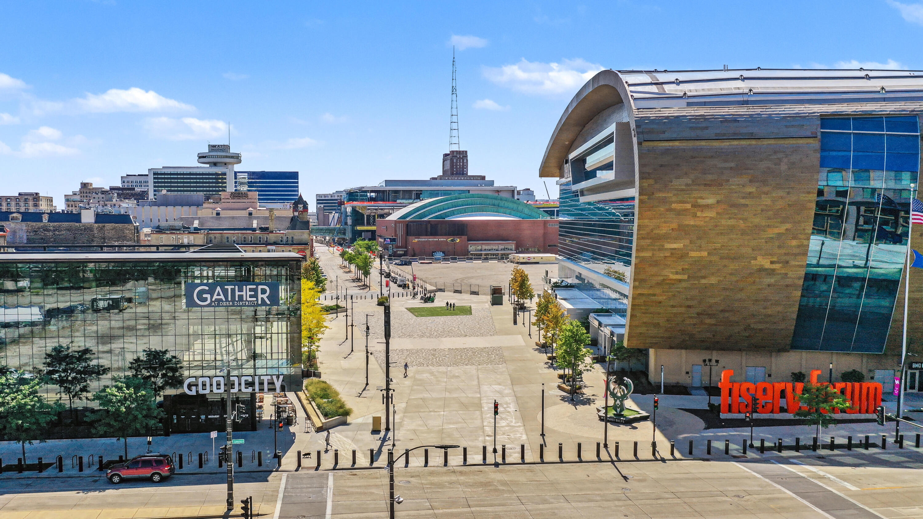 1915 North Water Street, Unit 303 Milwaukee, WI 53202 - Photo 40 of 44 DJI_0415