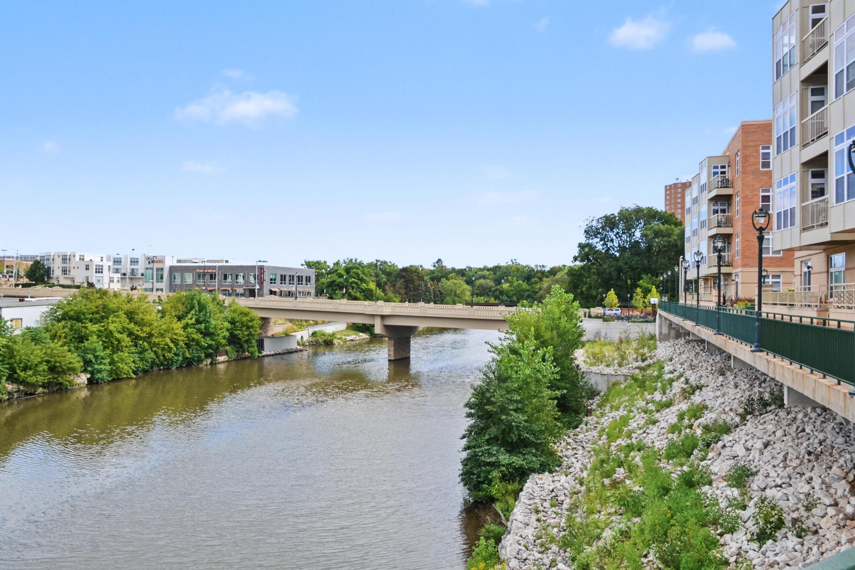 1915 North Water Street, Unit 303 Milwaukee, WI 53202 - Photo 42 of 44 DSC_0010