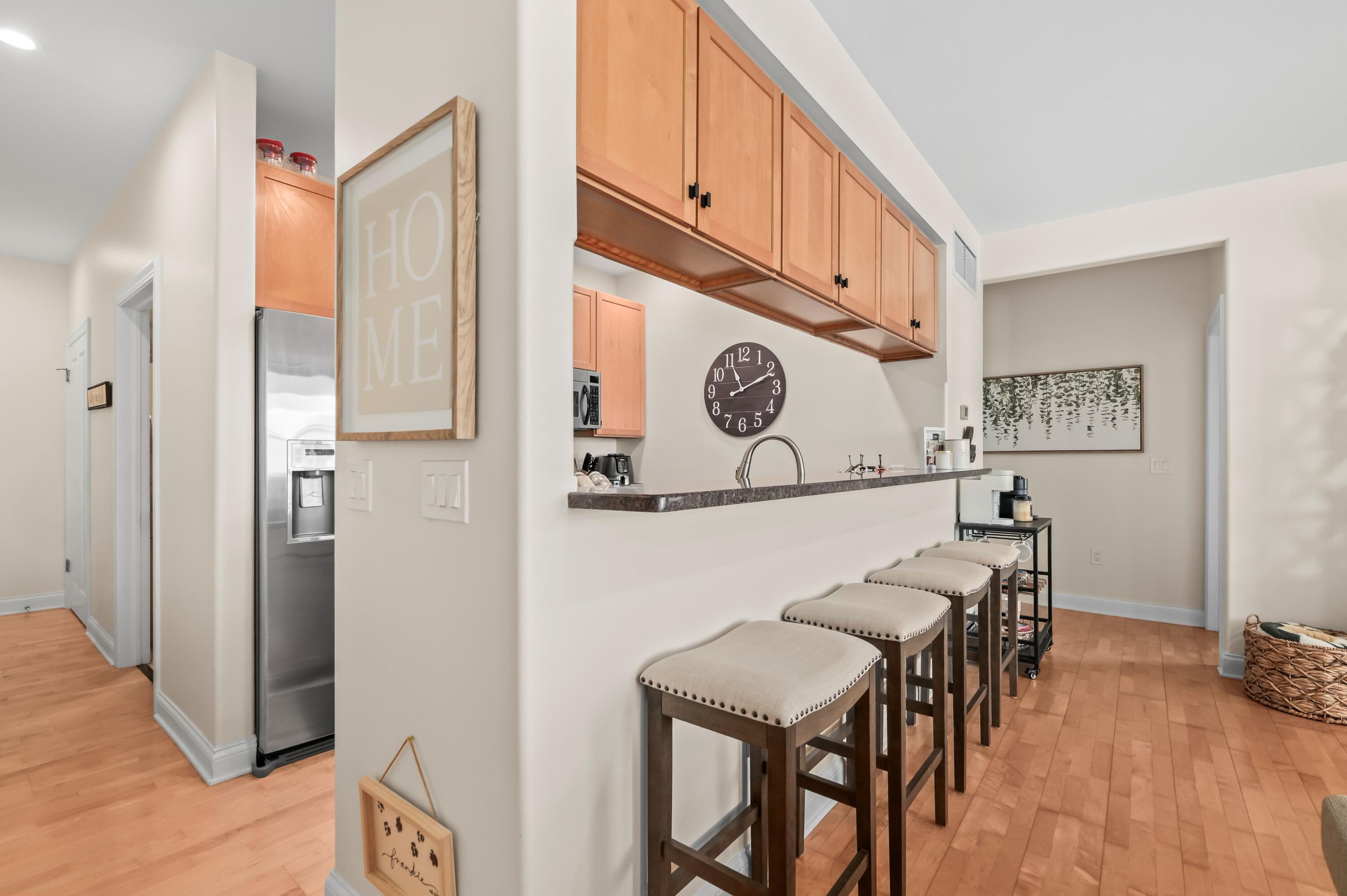 1915 North Water Street, Unit 303 Milwaukee, WI 53202 - Photo 8 of 44 DSC_4392