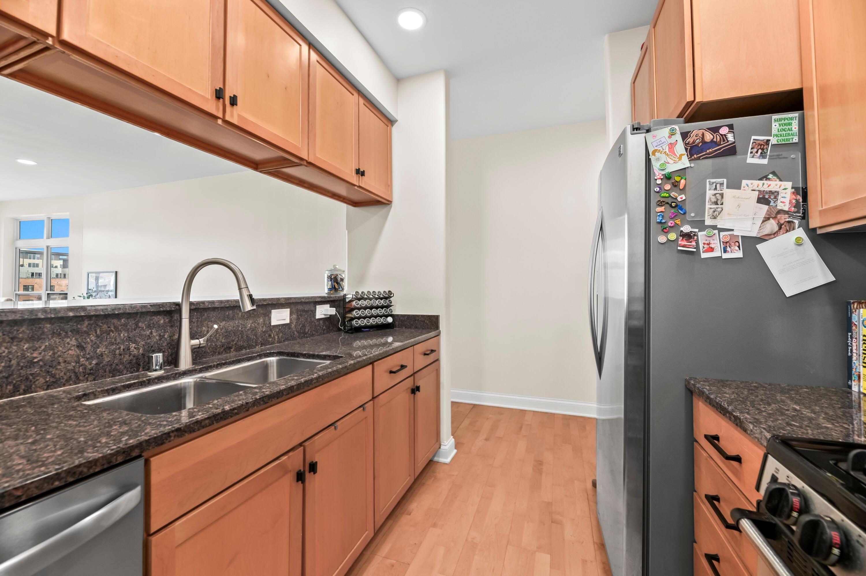 1915 North Water Street, Unit 303 Milwaukee, WI 53202 - Photo 9 of 44 DSC_4380