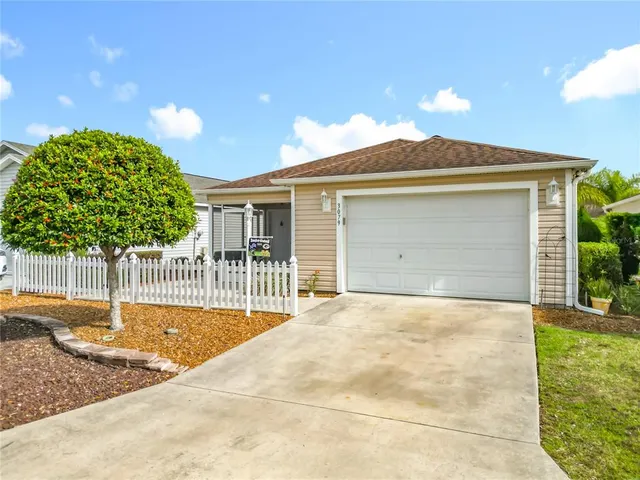 $295,000 | 3079 Nutwood Avenue, The Villages, FL 32163