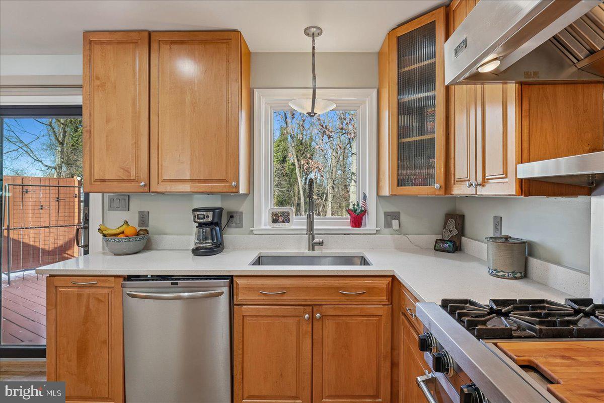 6816 Mayo Court Springfield, VA 22150 - Photo 23 of 43