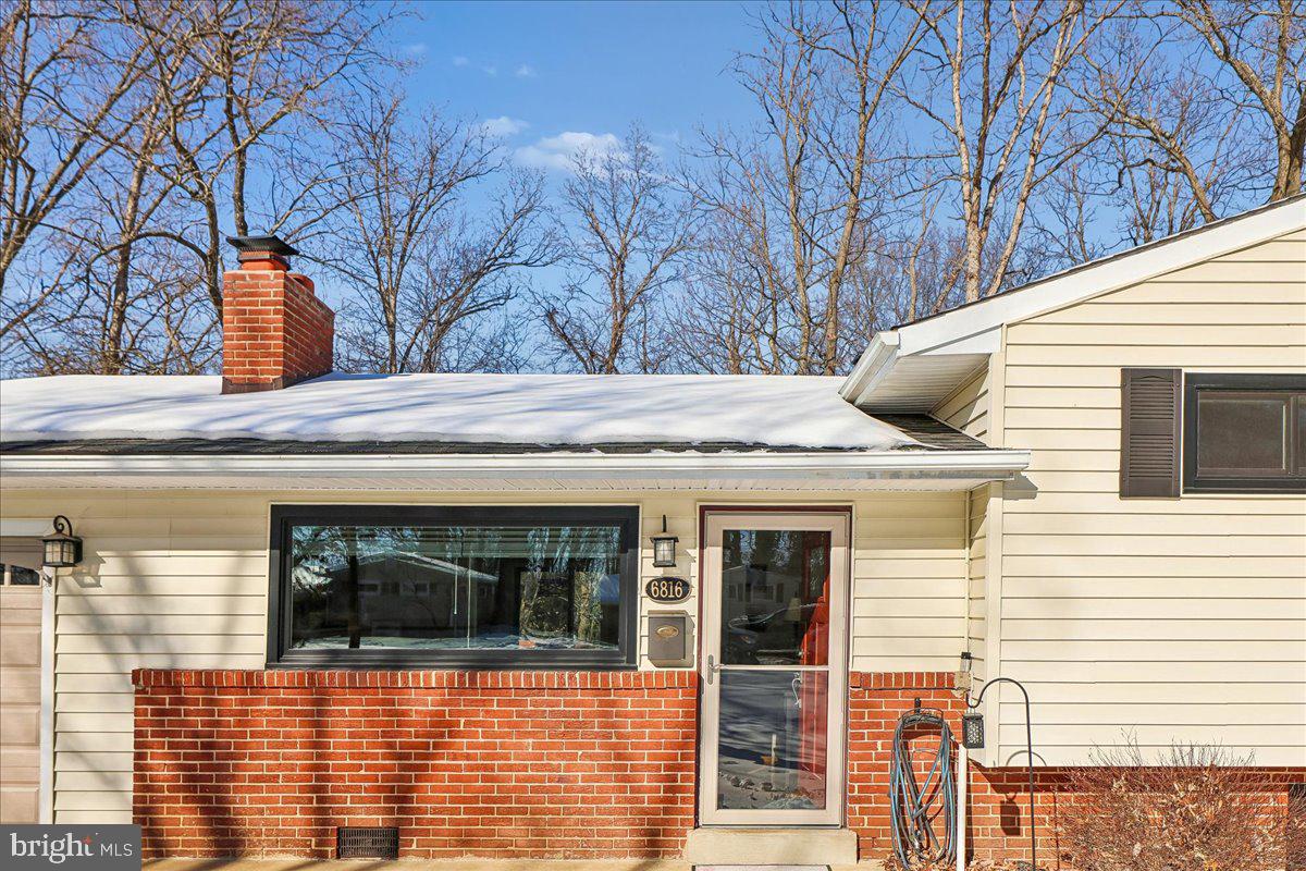 6816 Mayo Court Springfield, VA 22150 - Photo 3 of 43