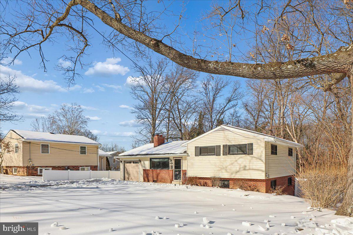 6816 Mayo Court Springfield, VA 22150 - Photo 4 of 43