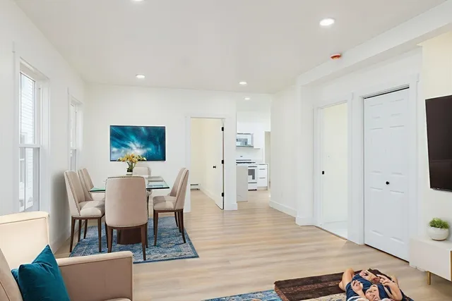 $469,900 | 33 Florence Street, Worcester, MA 01610