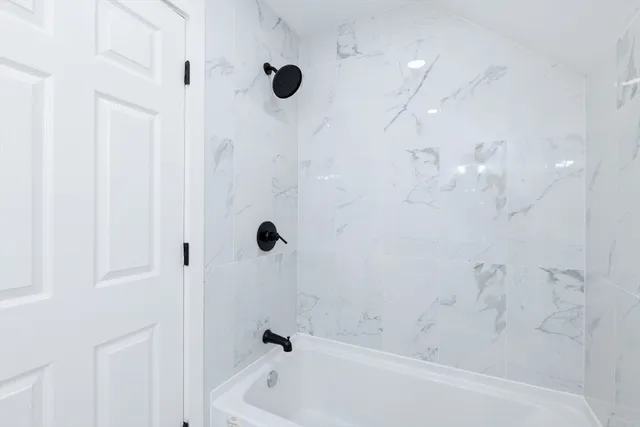 $469,900 | 33 Florence Street, Worcester, MA 01610