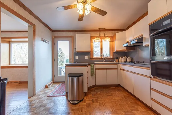 $579,900 | 1020 Warwick Avenue, Warwick, RI 02888