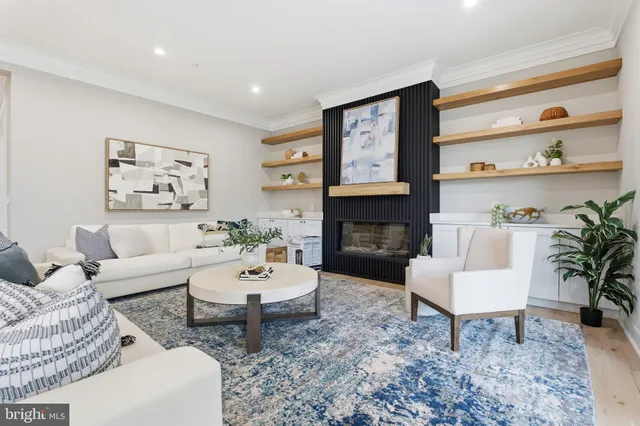 $1,695,000 | 3835 Lawrence Avenue, Kensington, MD 20895