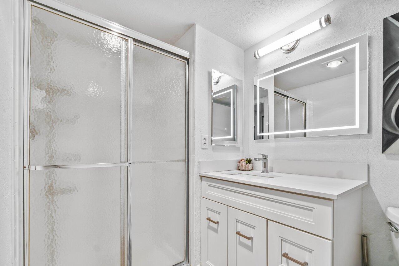 36 Westgate Lane, Unit C Boynton Beach, FL 33436 - Photo 22 of 55 023-36WestgateLane-36C-BoyntonBeach-FL-3