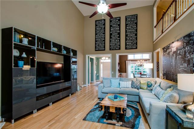 4844 Redcastle Ridge Nashville, TN 37211 - Photo 4 of 20 Designer paint colors throughout. Beautiful hardwood floors, tall ceilings and skylights make the living room a great place to relax.