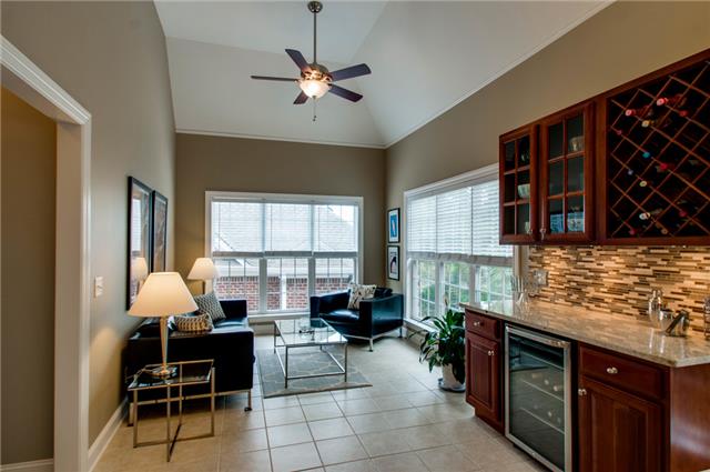 4844 Redcastle Ridge Nashville, TN 37211 - Photo 7 of 20 Bar area with cooler between dinette and sunroom perfectly matches kitchen.