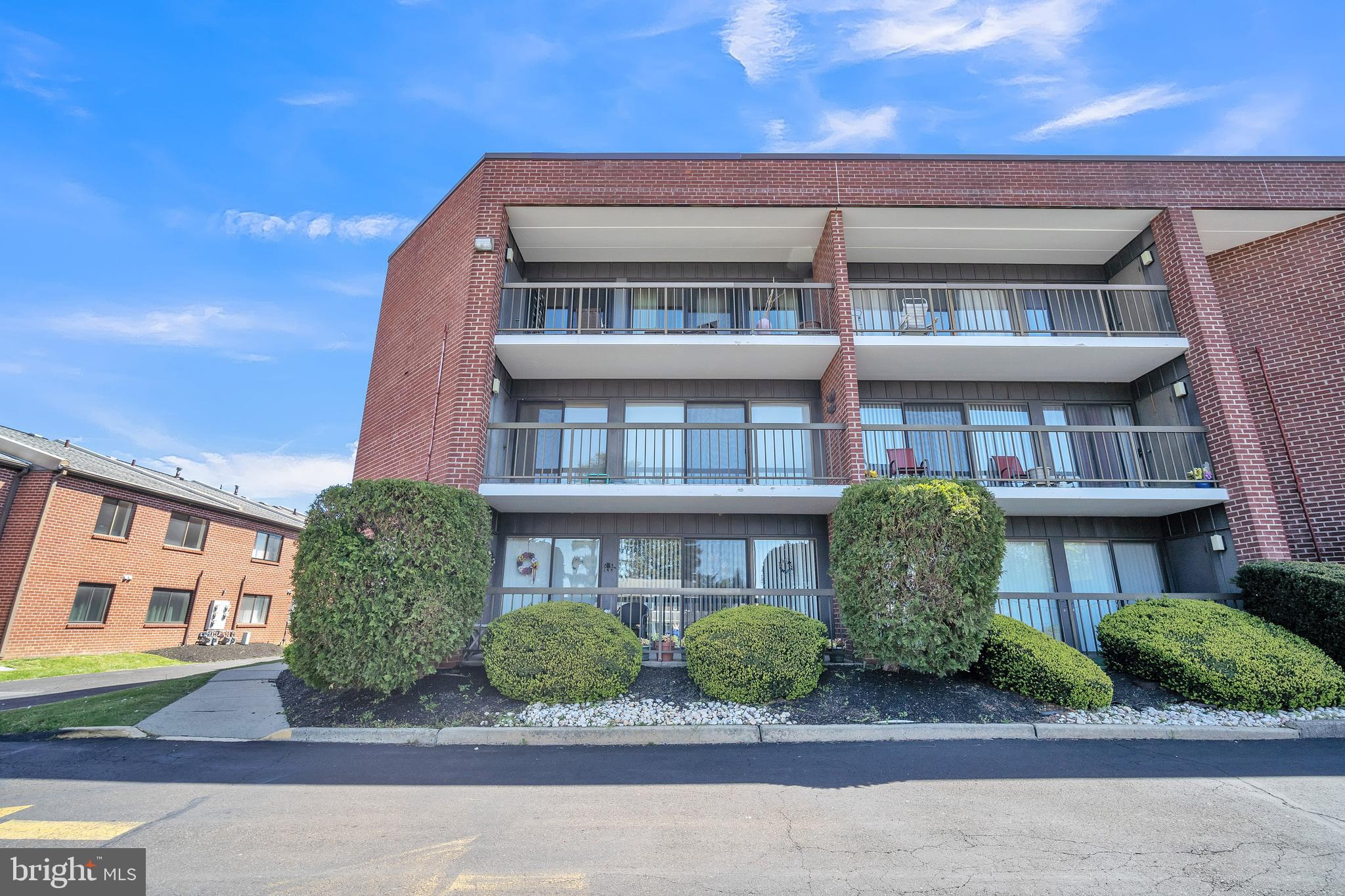 2131 Welsh Road, Unit 209 Philadelphia, PA 19115 - Photo 3 of 31 Gallery Image 3