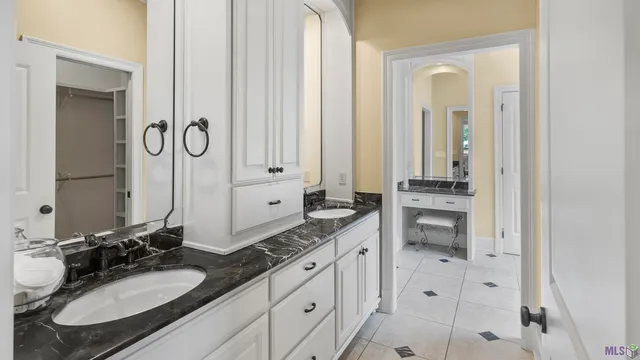 $774,000 | 6428 Province Lane, Baton Rouge, LA 70808